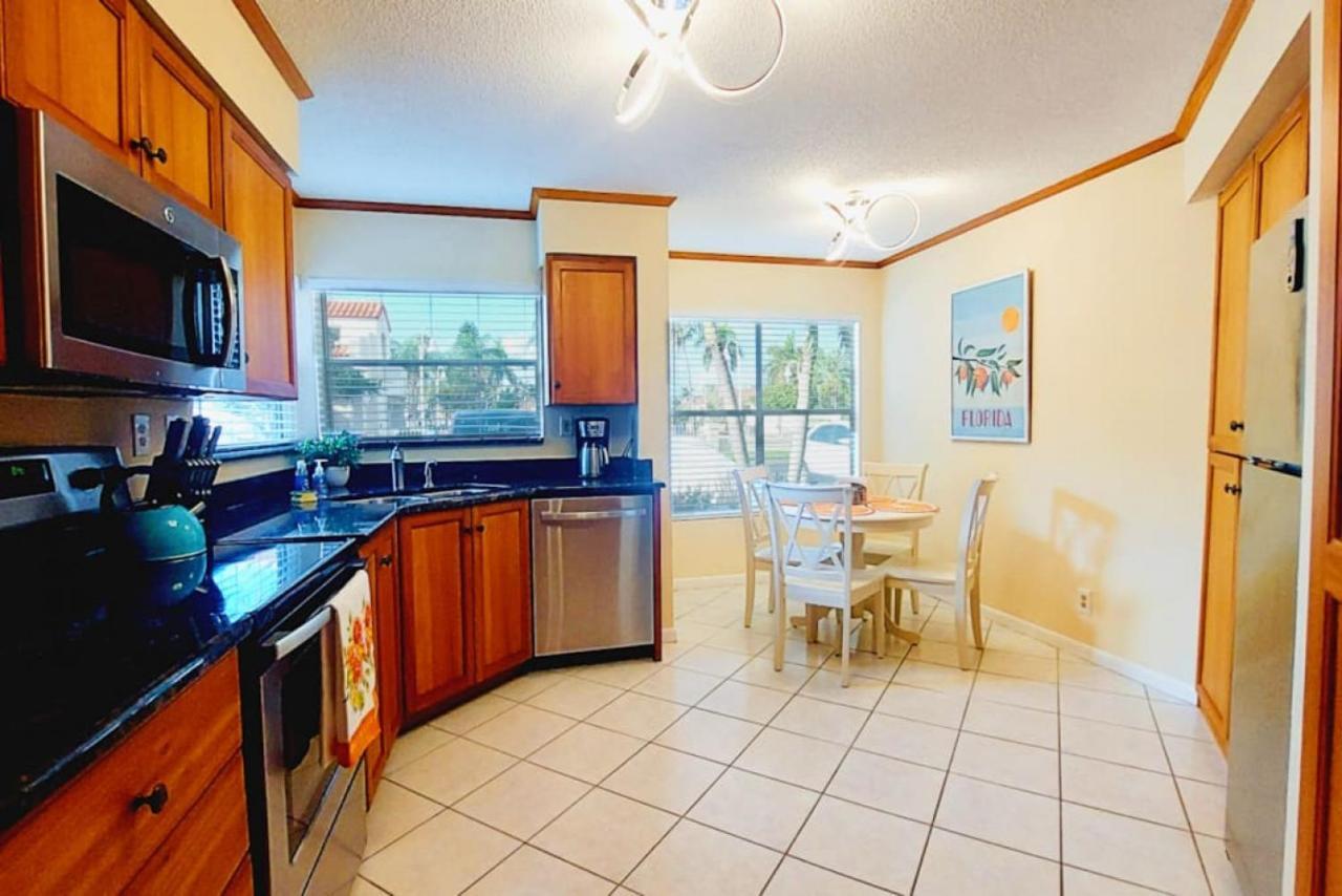 Paradise Sol 2Bd2Ba Condo On Golf Course Near Bch เซนต์ปีเตอร์สเบิร์ก ภายนอก รูปภาพ